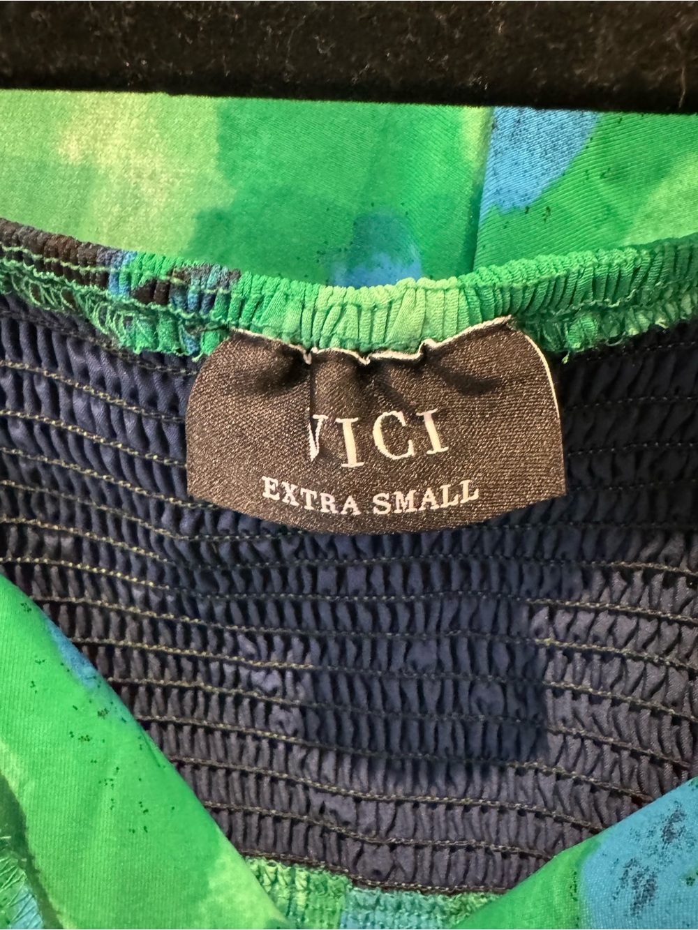 Vici Rosalyn Abstract Twist Cut-Out Crop Top - Green & Blue - Picture 3 of 4